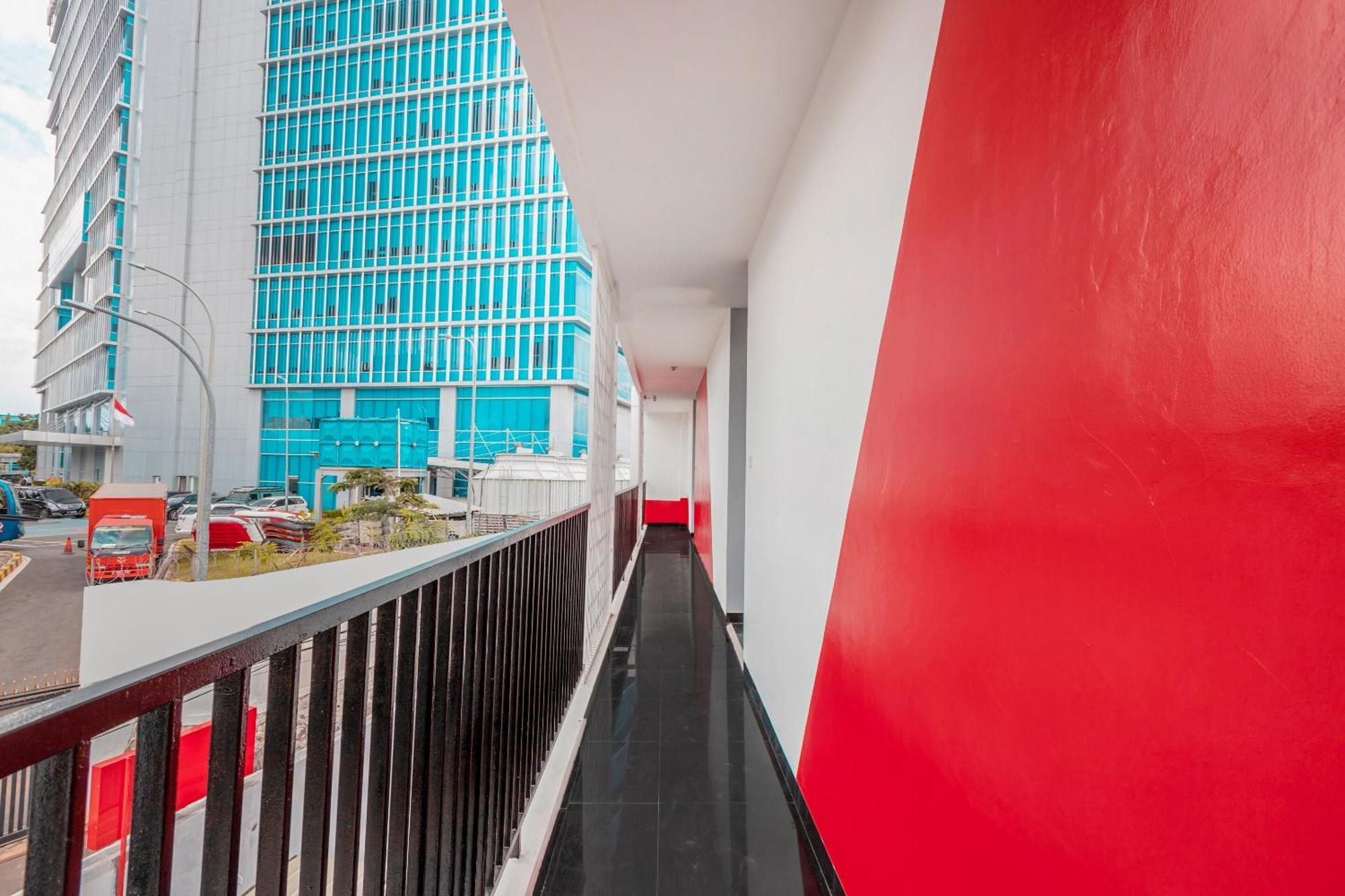 Super Oyo 2223 J&B Room Utan Kayu Jakarta Luaran gambar